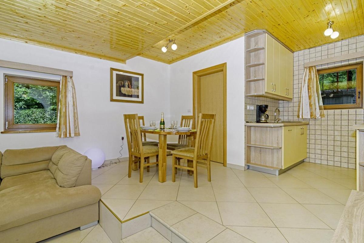 Chalets Bogo & Neno Ledenice Luaran gambar